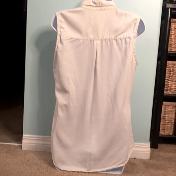 Denver Hayes Vintage Sleeveless Button Down Top - Picture 3 of 5